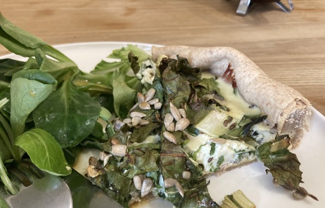 Tarte salée au bleu et vert de blettes&nbsp;🥬